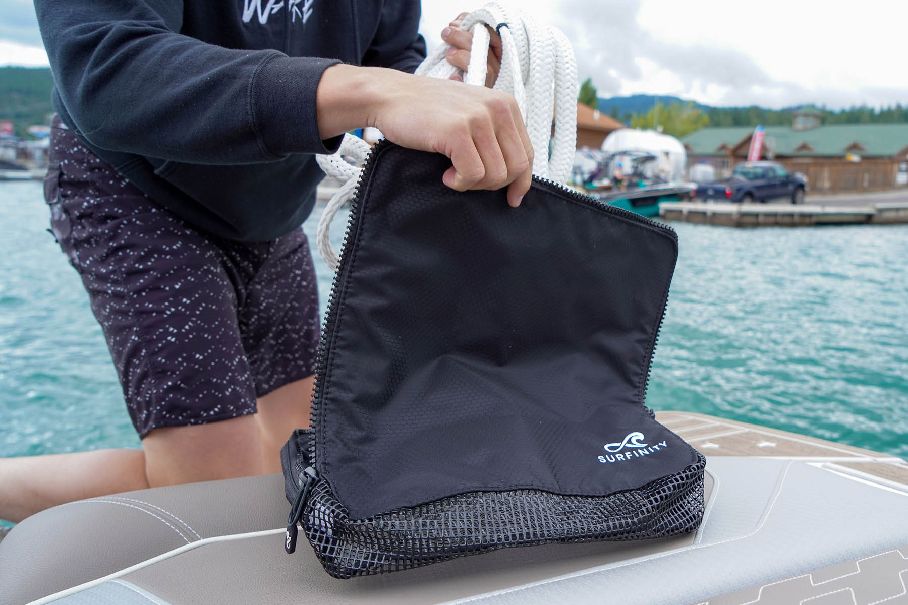 Creek Angler's Device マフラー ブラック Creek Angler's Device マフラー black マフラー